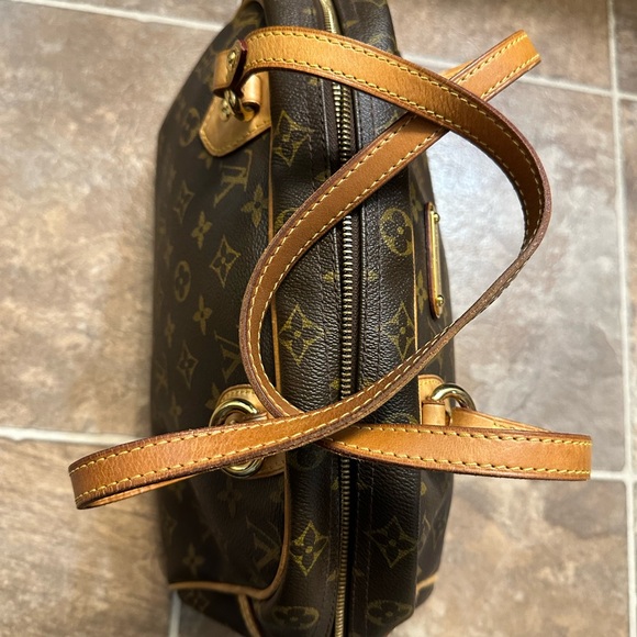 Louis Vuitton Brown Monogram Handbag - Picture 11 of 16